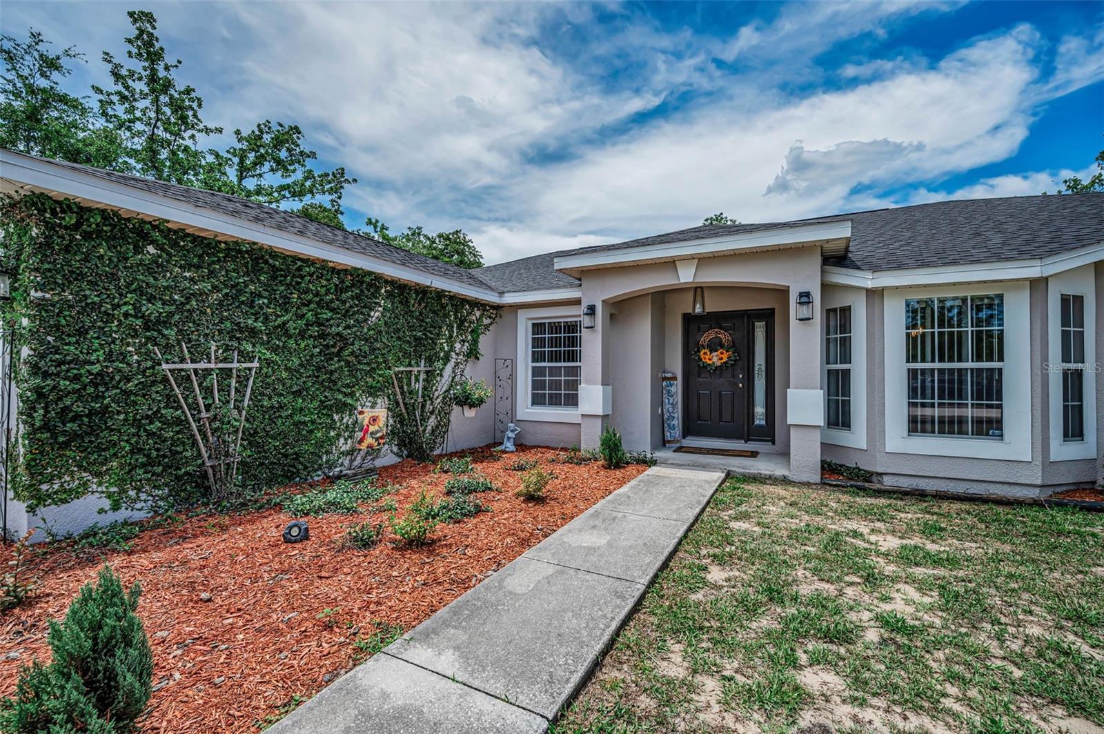 ROYAL HIGHLANDS - Residential