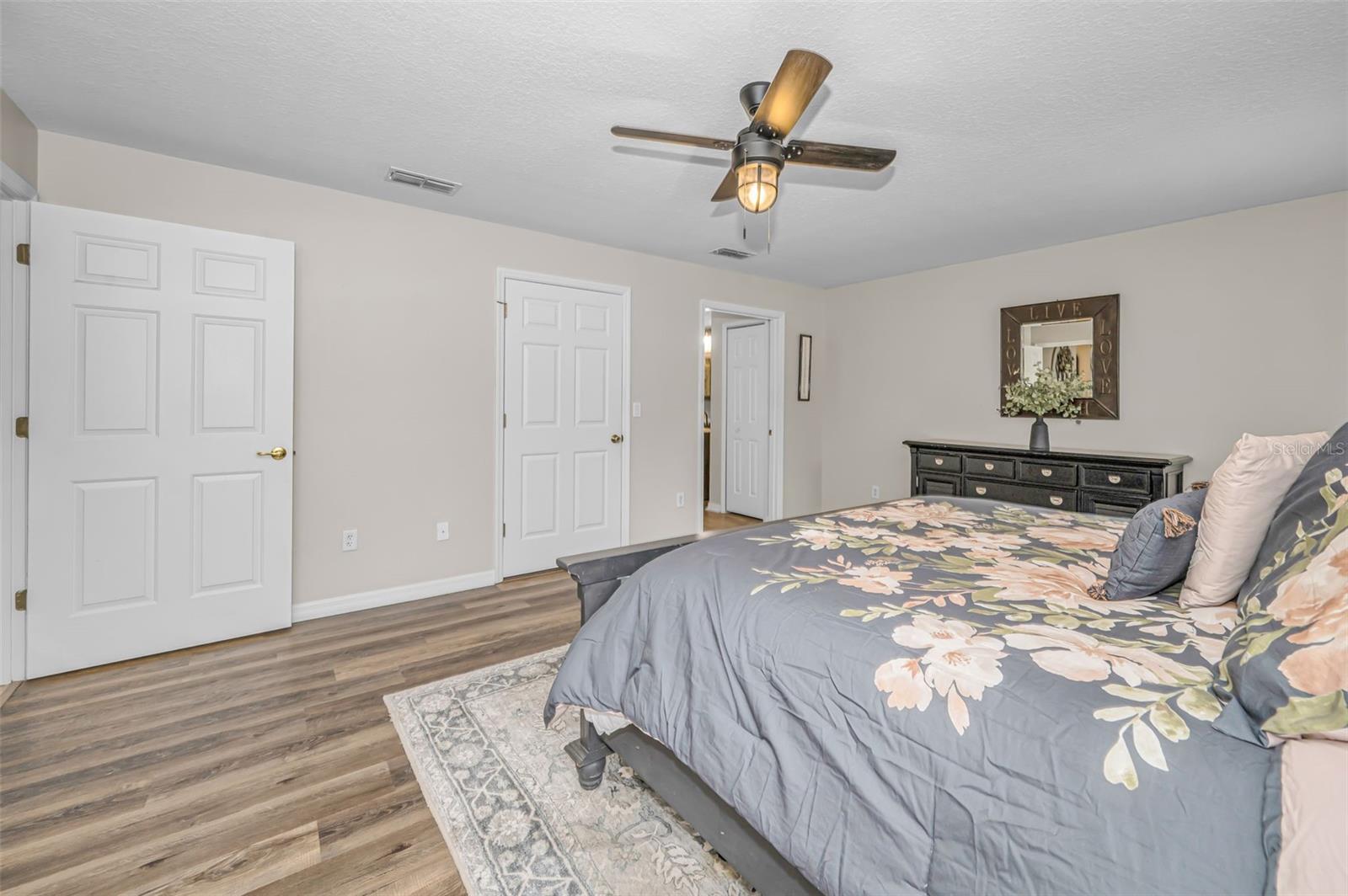 ROYAL HIGHLANDS - Residential