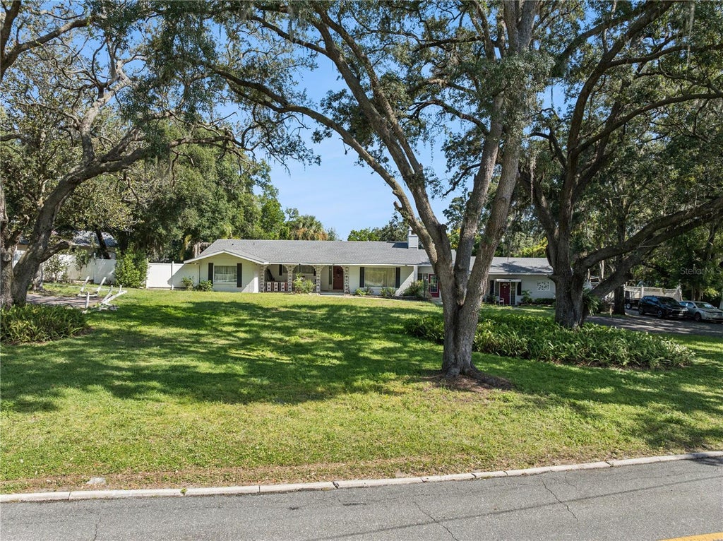 Photo of 1505 E Crooked Lake Drive, Eustis, FL 32726 (MLS # O6446420)