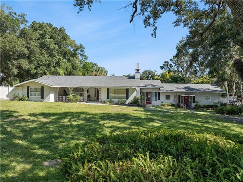 Photo of 1505 E Crooked Lake Drive, Eustis, FL 32726 (MLS # O6446420)