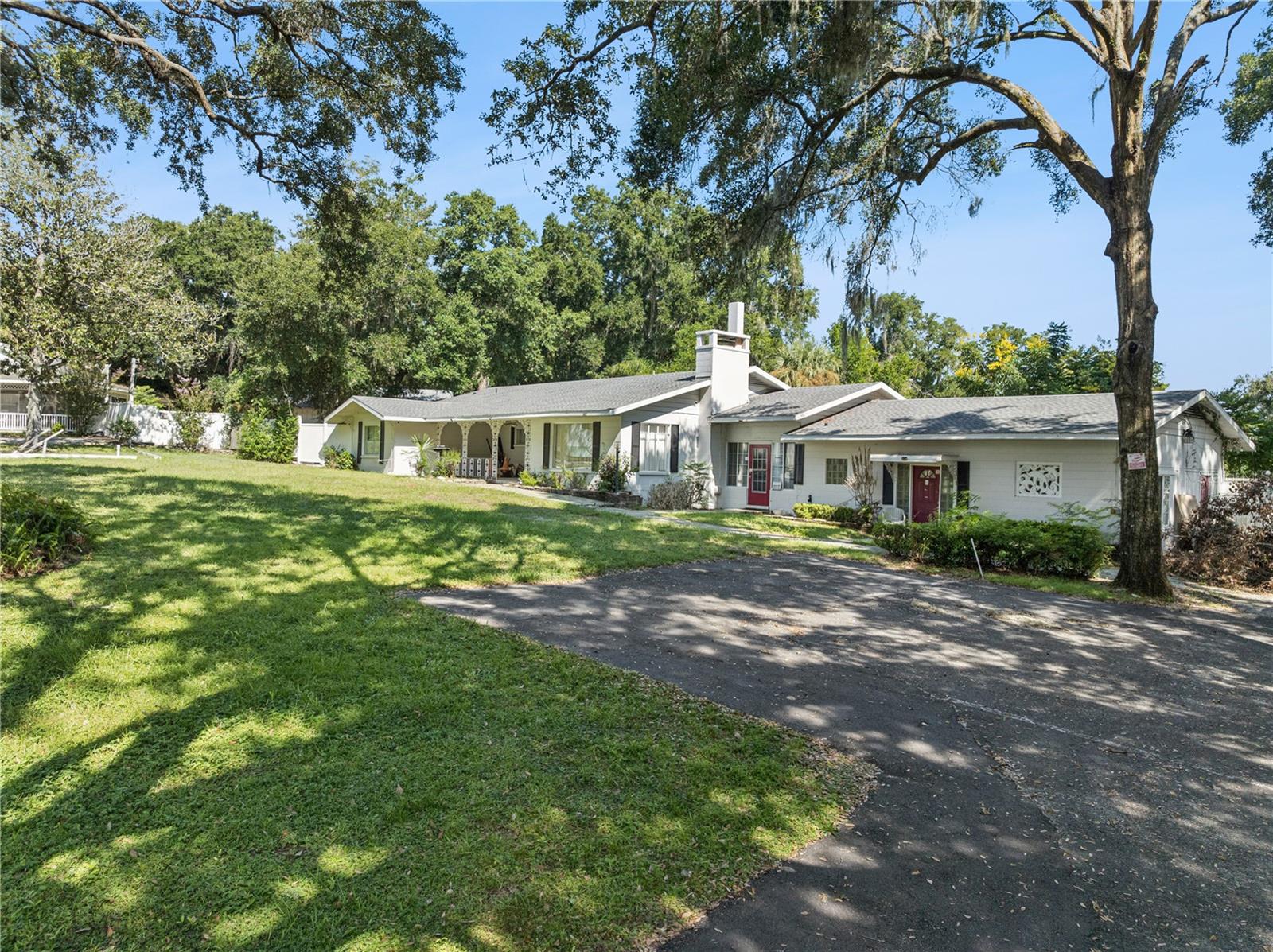 1505 E CROOKED LAKE DRIVE