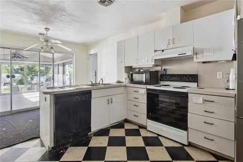 Tiny photo for 1505 E Crooked Lake Drive, Eustis, FL 32726 (MLS # O6446420)