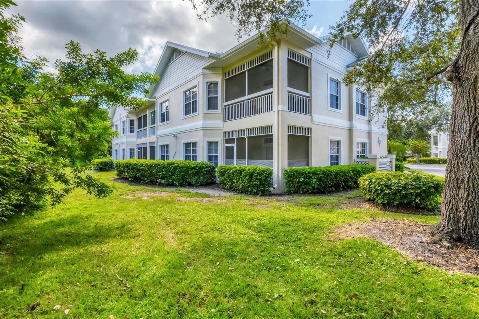 BOLLETTIERI RESORT VILLAS IX - Residential