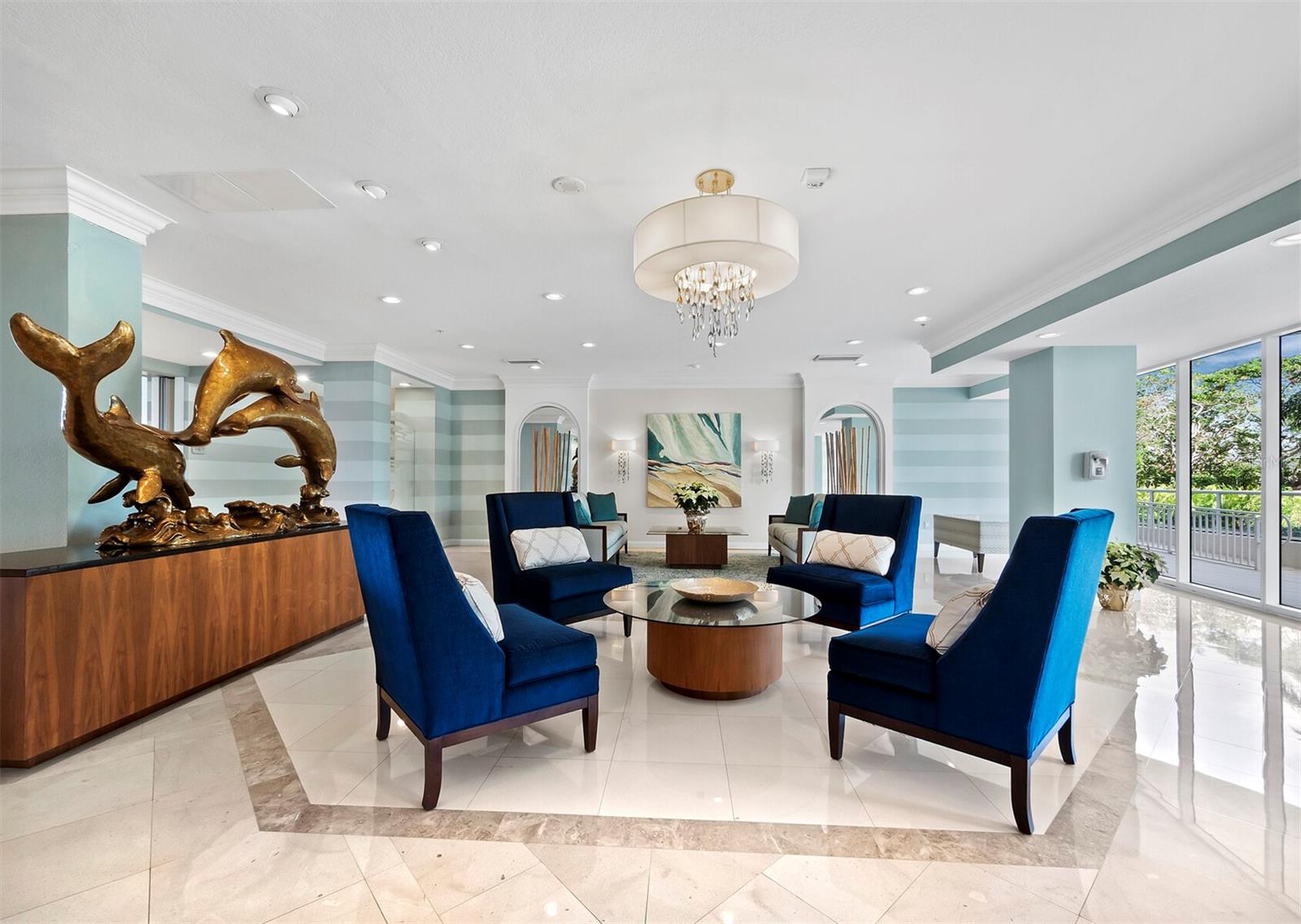 L ELEGANCE ON LIDO BEACH - Residential