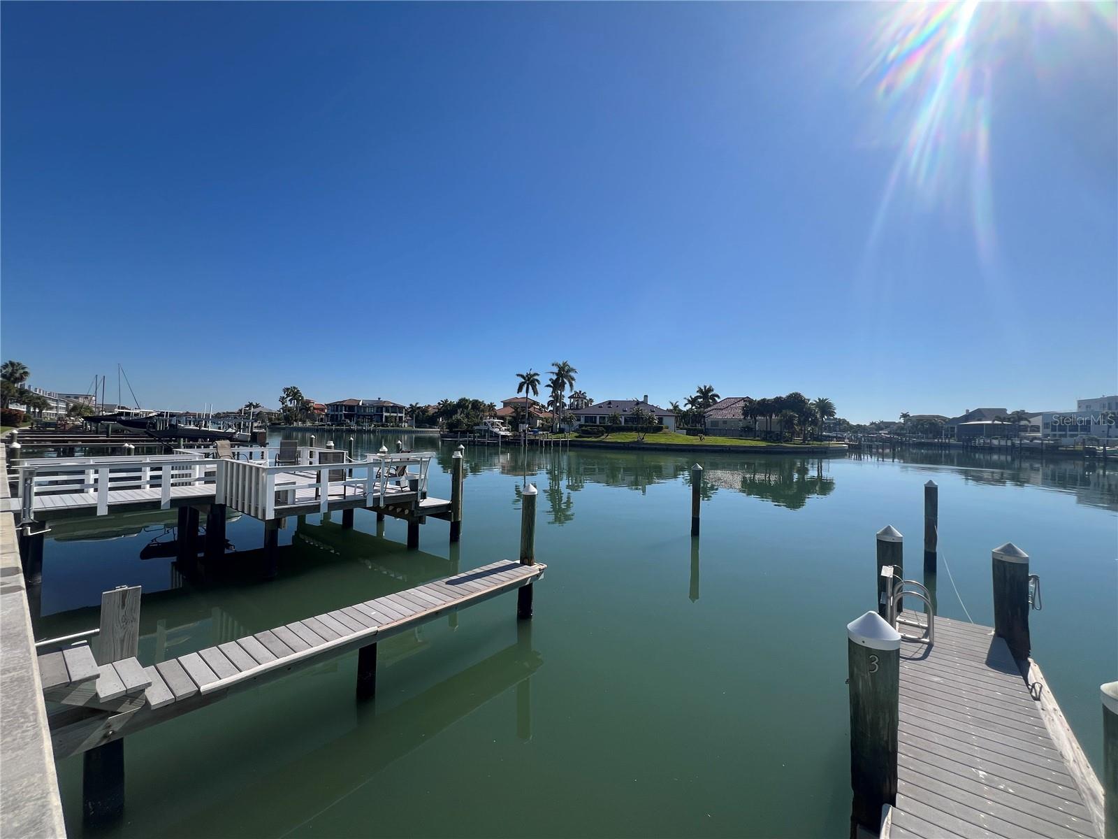 TIERRA I CONDO - Residential