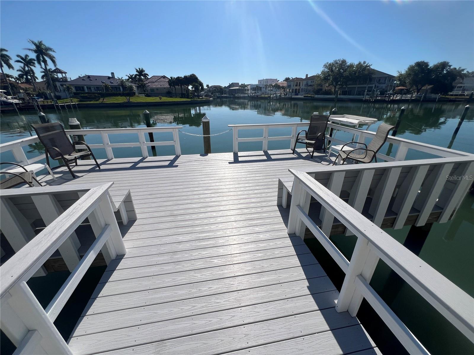 TIERRA I CONDO - Residential