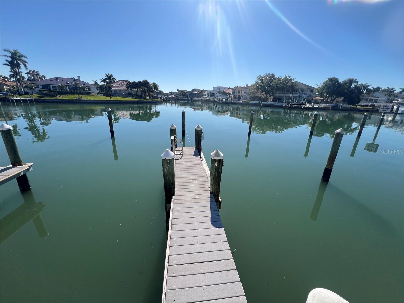 TIERRA I CONDO - Residential