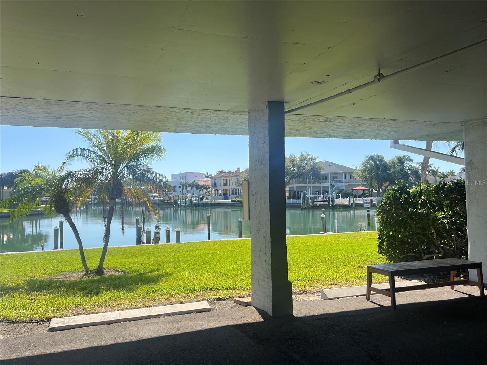 TIERRA I CONDO - Residential