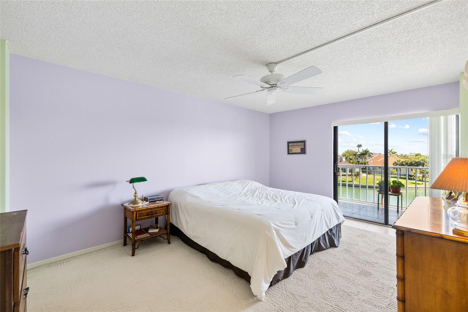 TIERRA I CONDO - Residential