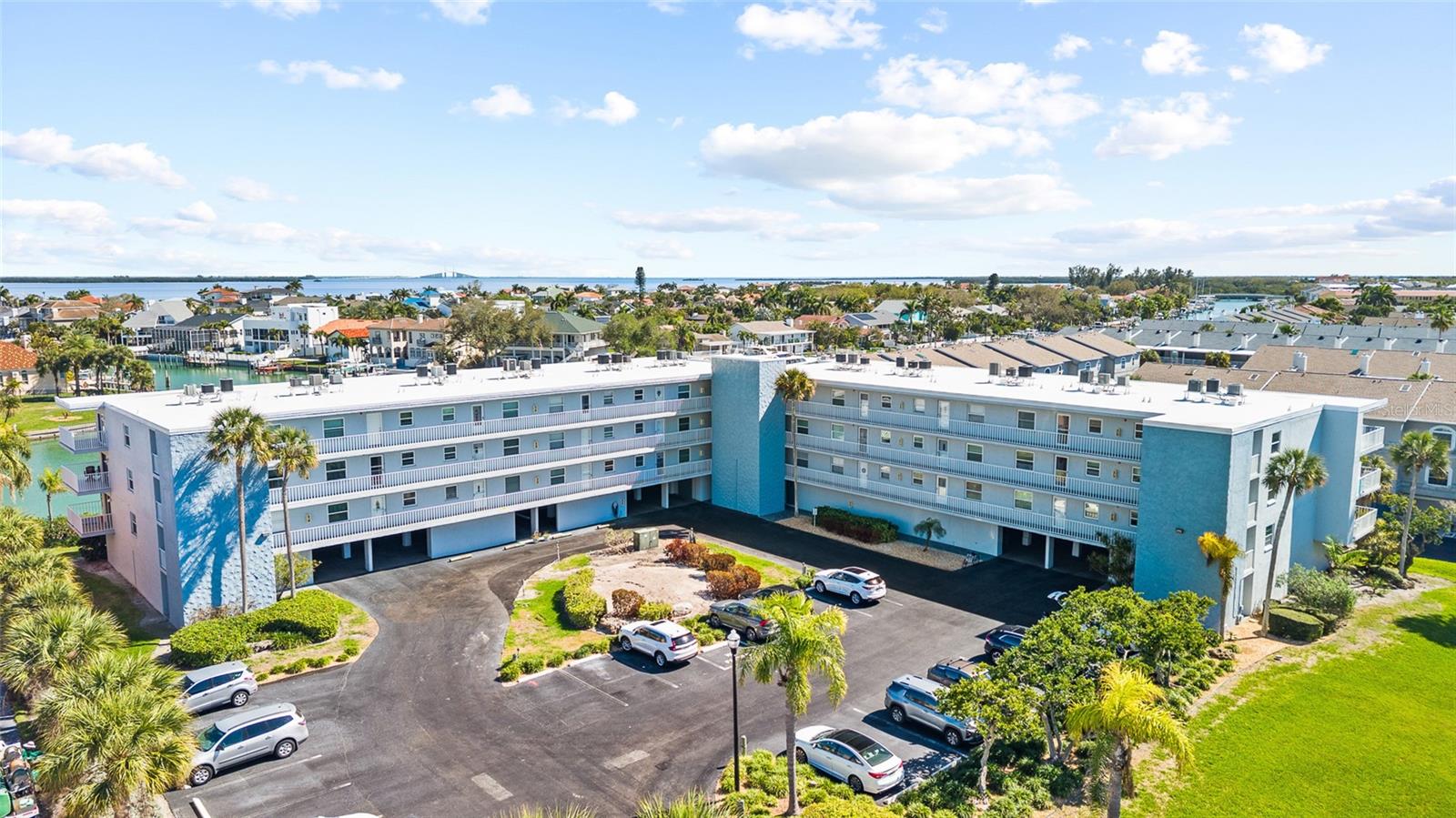 TIERRA I CONDO - Residential