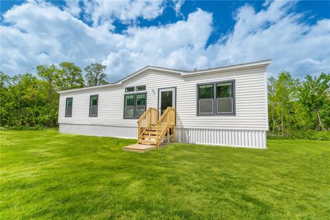 Photo of 14543 SE County Road 230a, Starke, FL 32091 (MLS # GC539125)