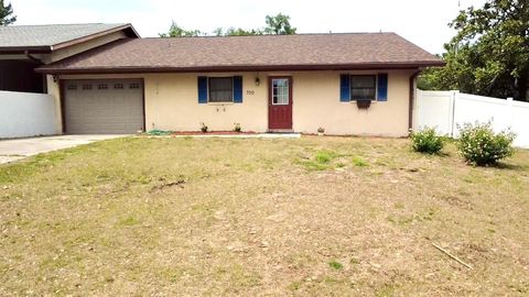 Tiny photo for 700 W Dampier Street, Inverness, FL 34450 (MLS # W7885681)