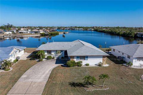 A home in PORT CHARLOTTE