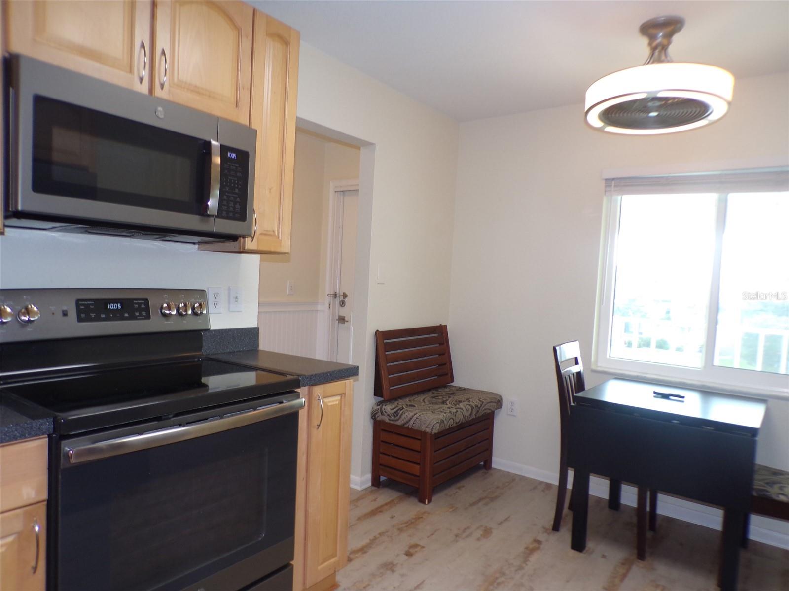 LAGOON CONDOMINIMUM - Residential Lease