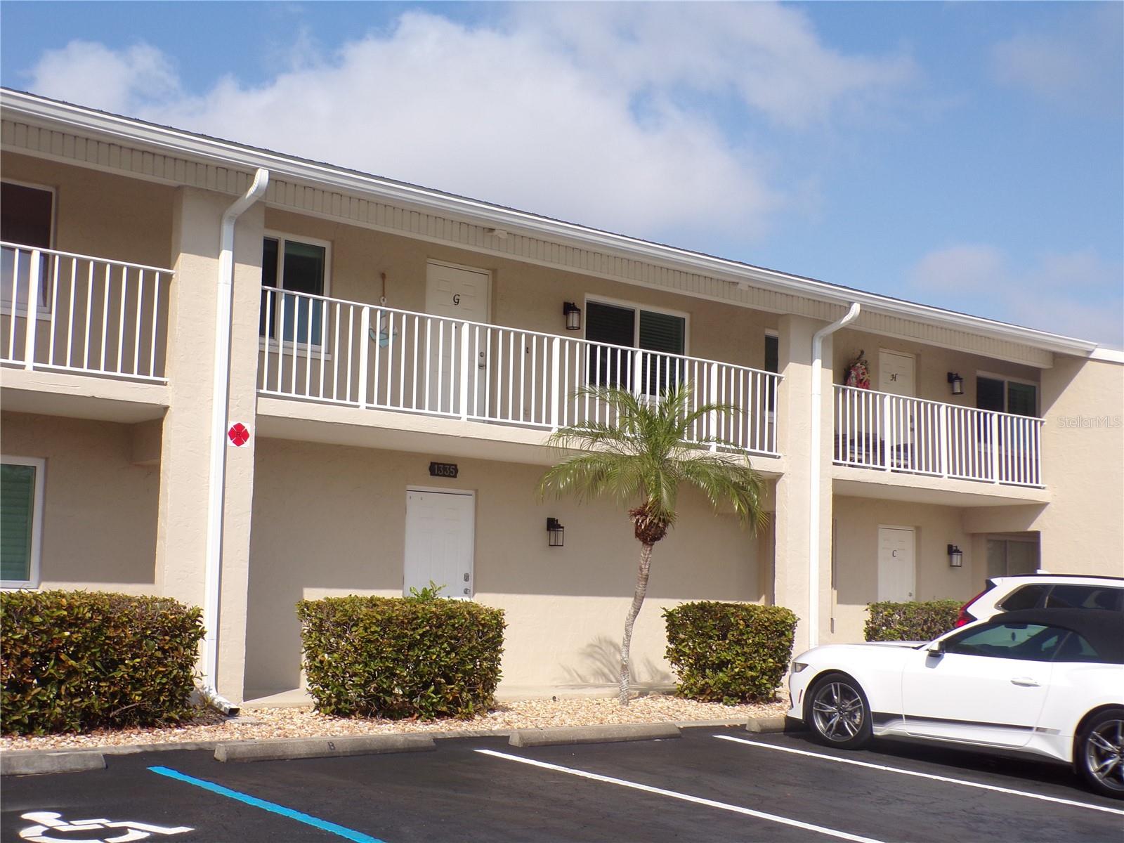 LAGOON CONDOMINIMUM - Residential Lease