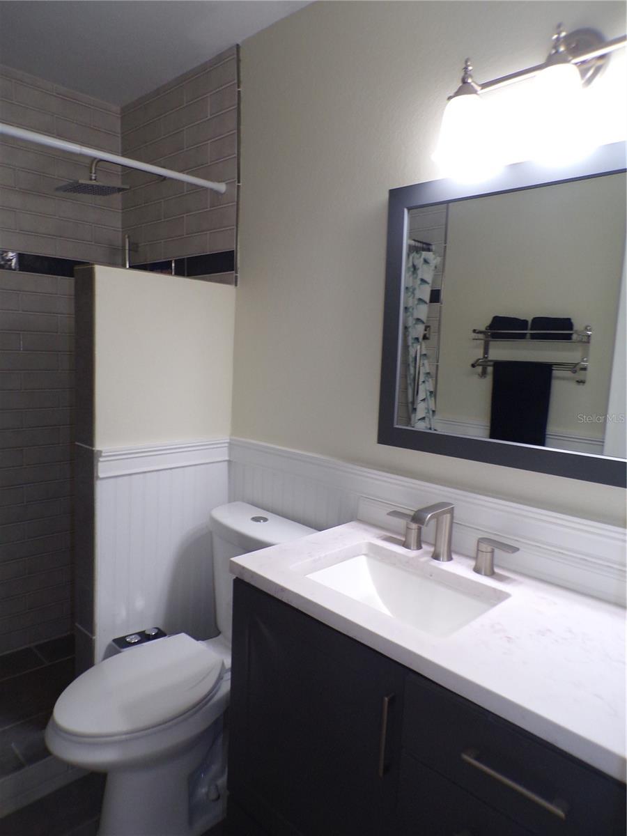 LAGOON CONDOMINIMUM - Residential Lease