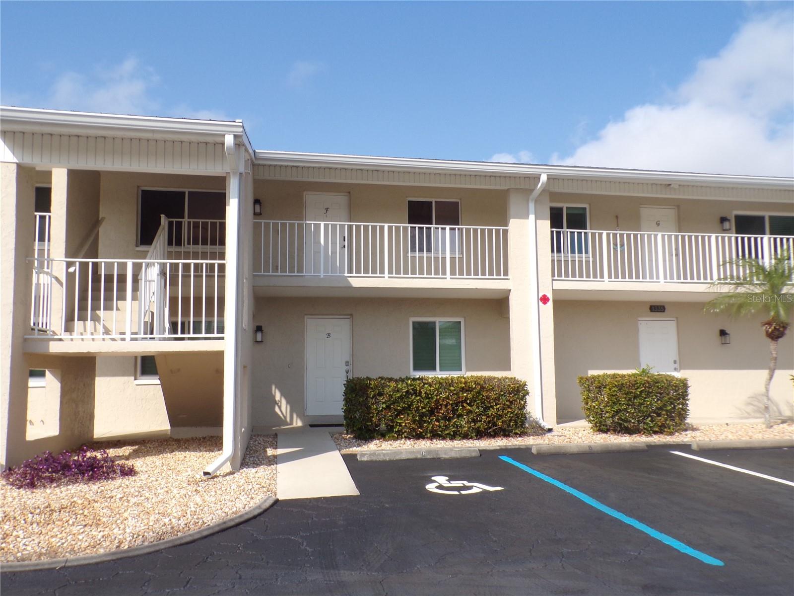 LAGOON CONDOMINIMUM - Residential Lease