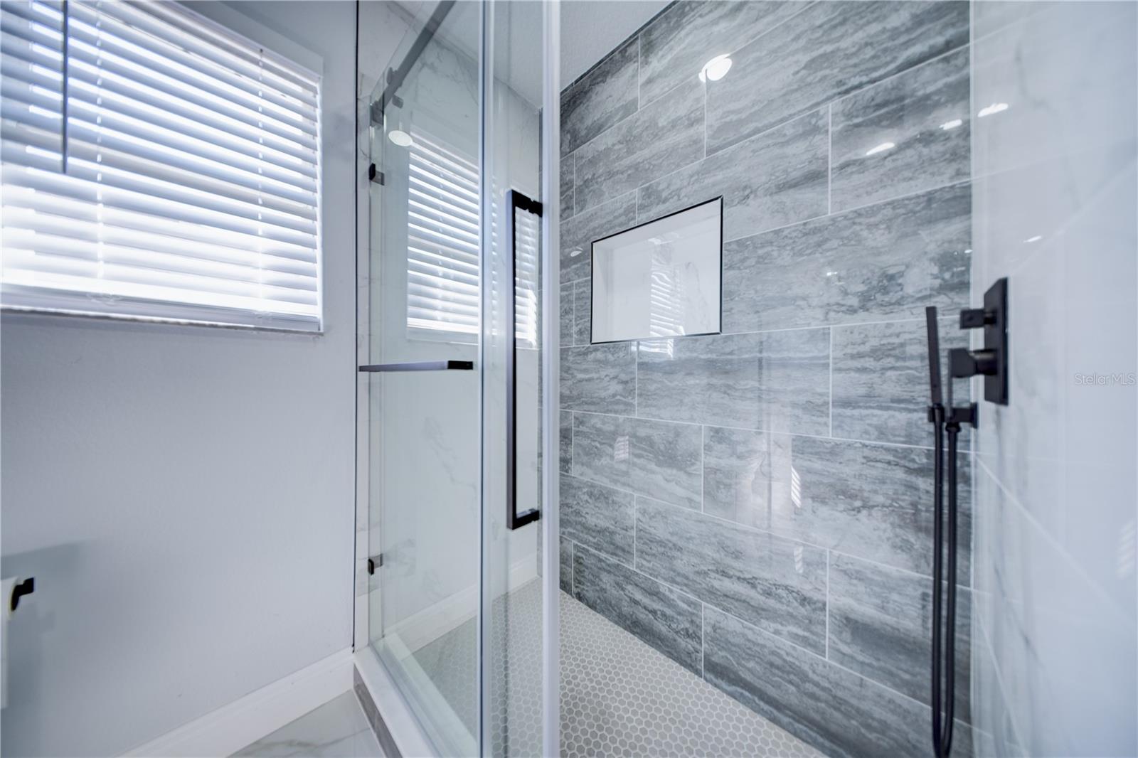 BRIGHTON LAKES - Residential