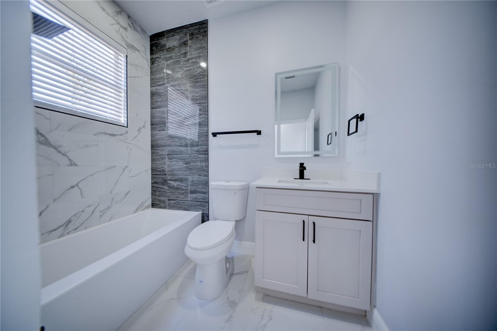 BRIGHTON LAKES - Residential