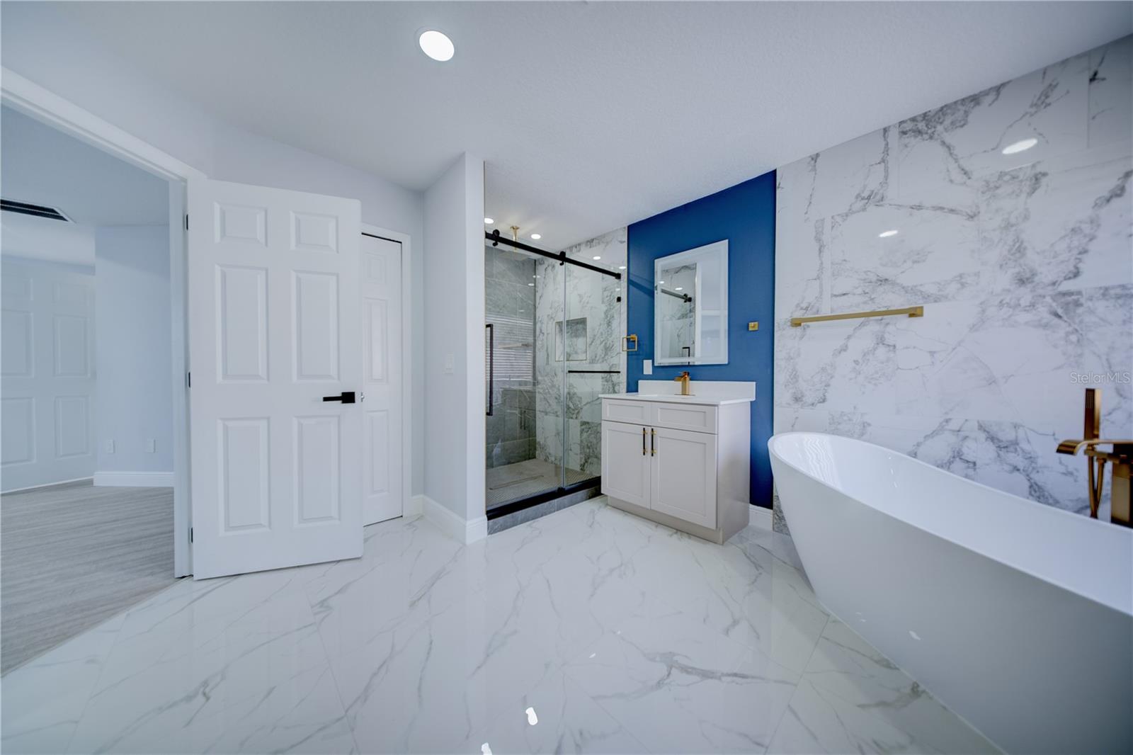 BRIGHTON LAKES - Residential