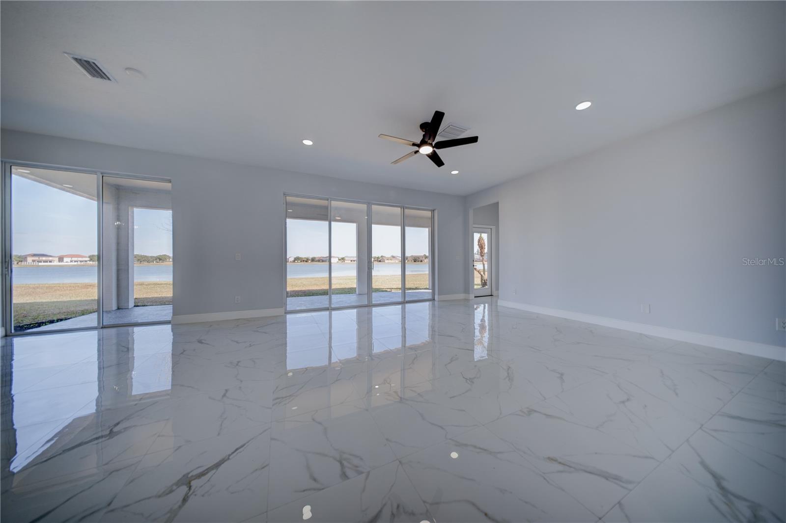 BRIGHTON LAKES - Residential