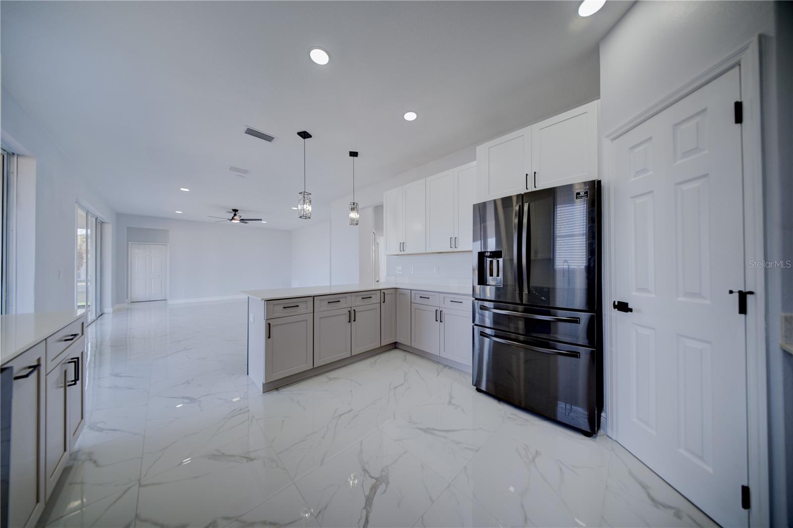 BRIGHTON LAKES - Residential