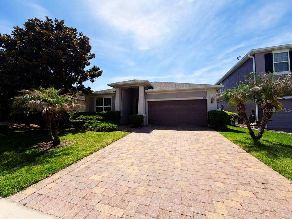 JOHNS LAKE POINTE - Residential Lease