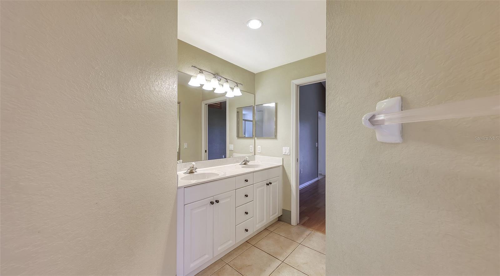 MAGNOLIA CROSSING - Residential