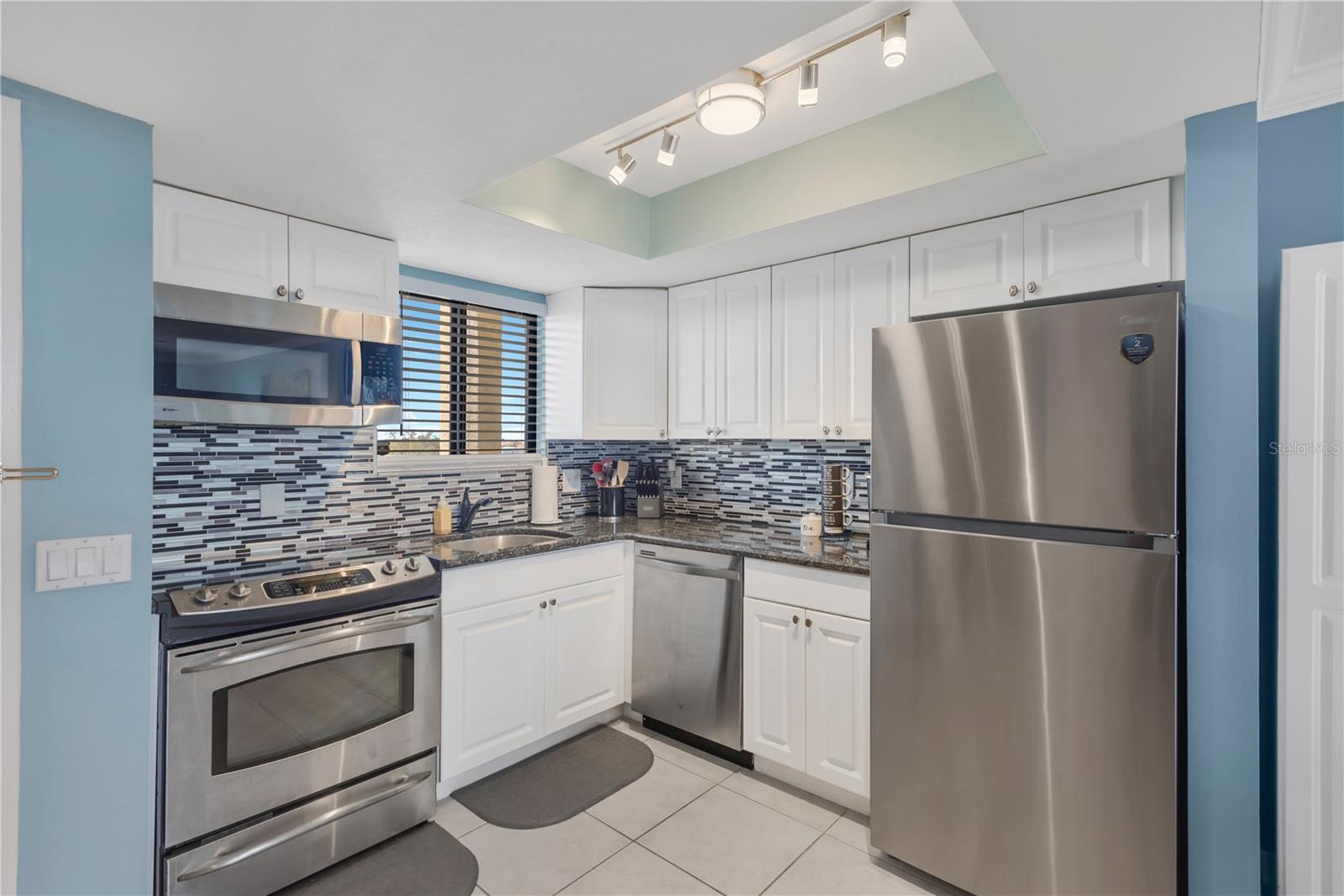 GULF ISLAND BEACH TENNIS - Residential