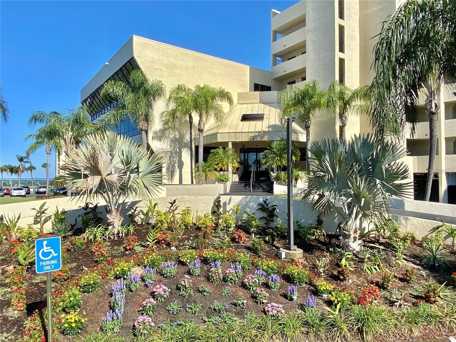 GULF ISLAND BEACH TENNIS - Residential