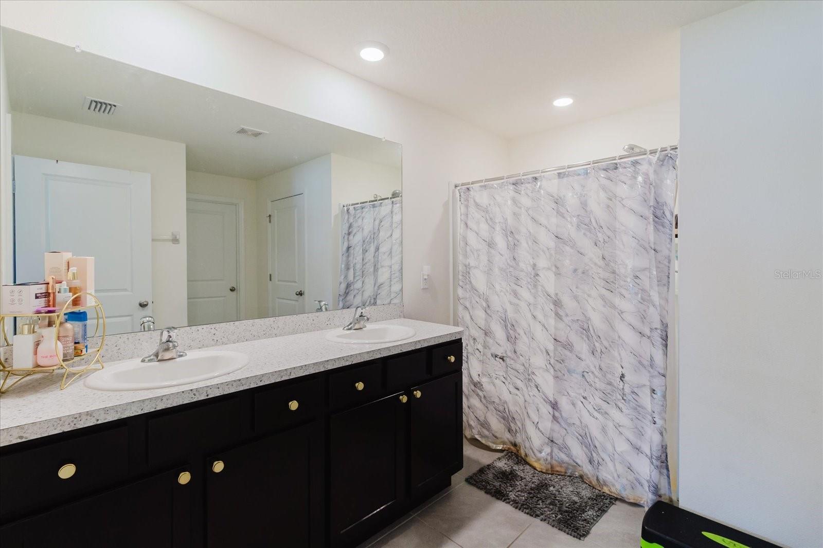 BERRY BAY SUB - Residential