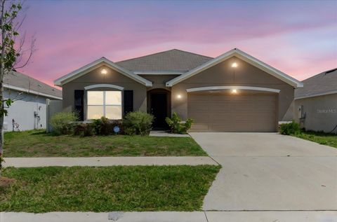 Photo of 2812 Gumbo Limbo Drive, Wimauma, FL 33598 (MLS # TB8493061)