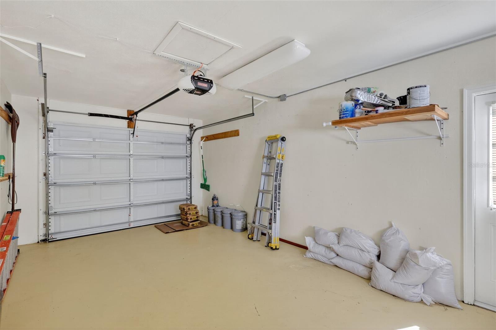 MAXIMO MOORINGS - Residential