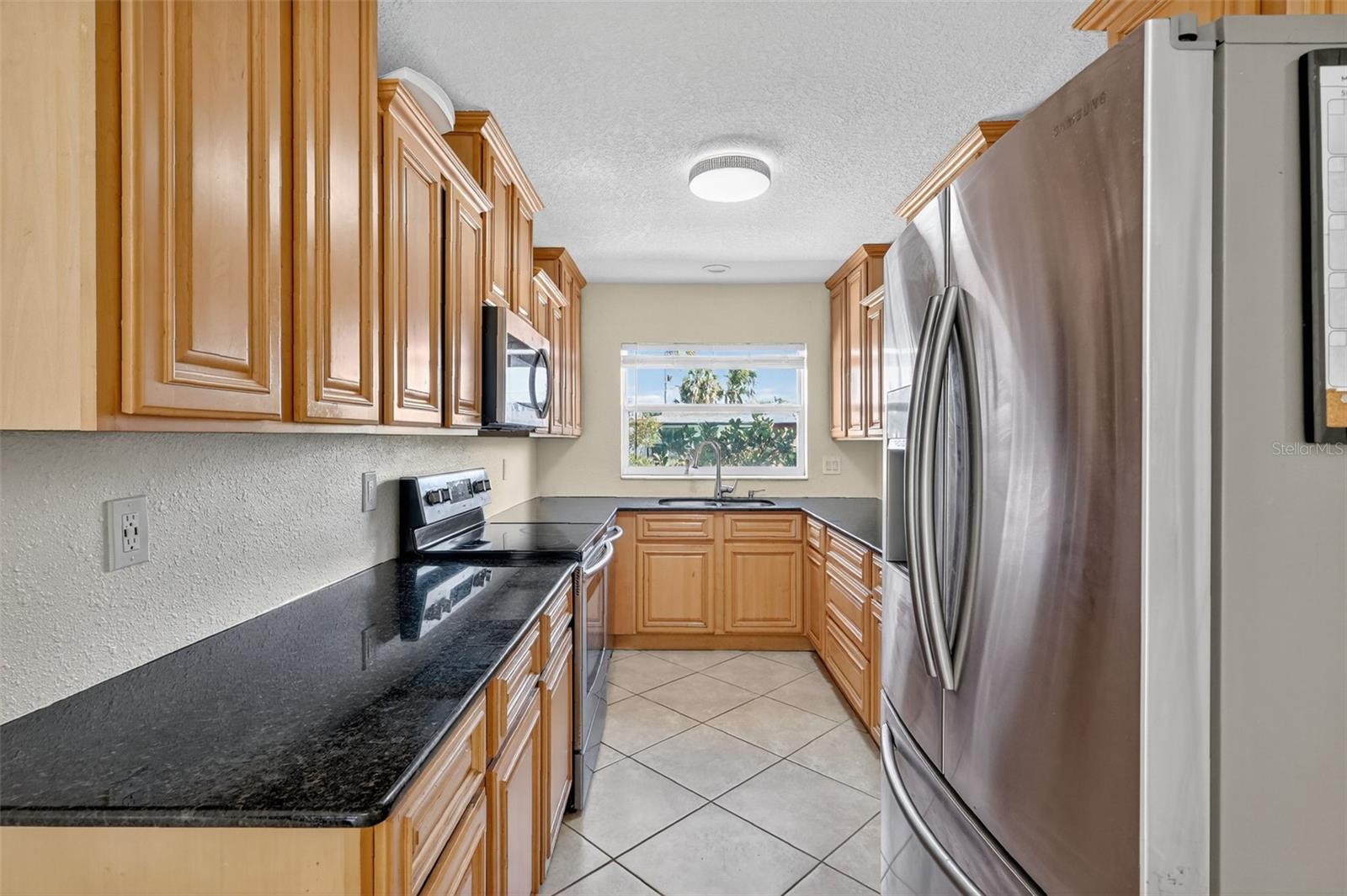 MAXIMO MOORINGS - Residential