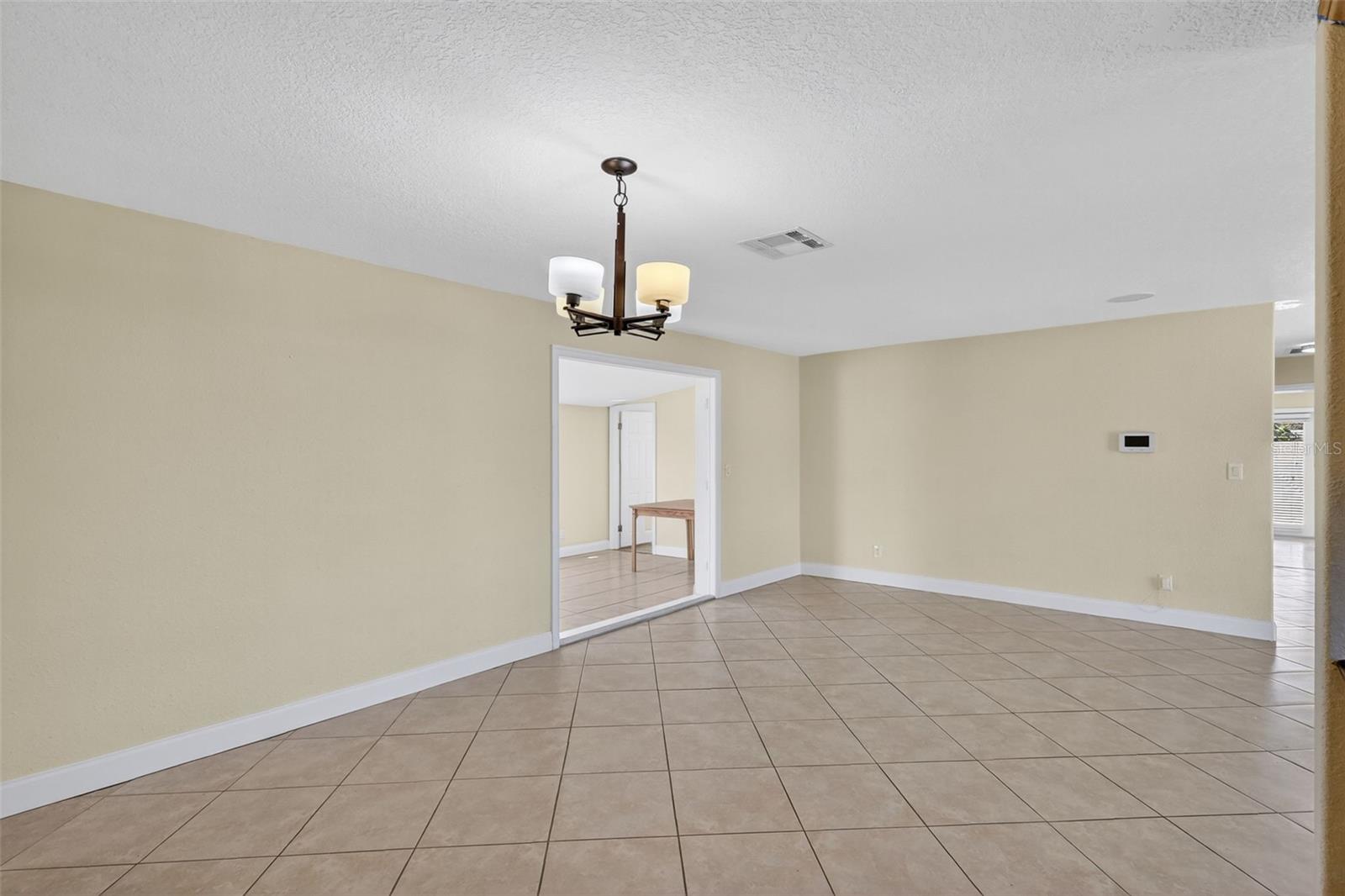 MAXIMO MOORINGS - Residential