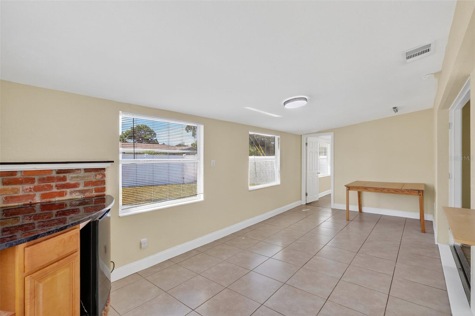 MAXIMO MOORINGS - Residential