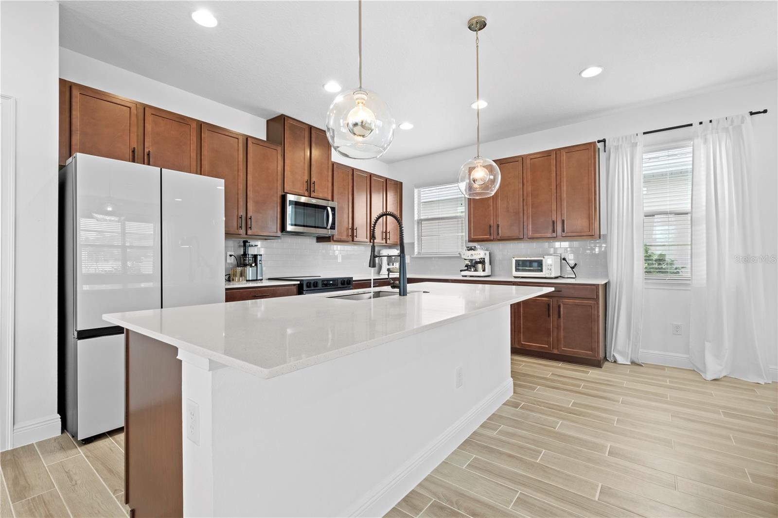 HARMONY WEST - Residential