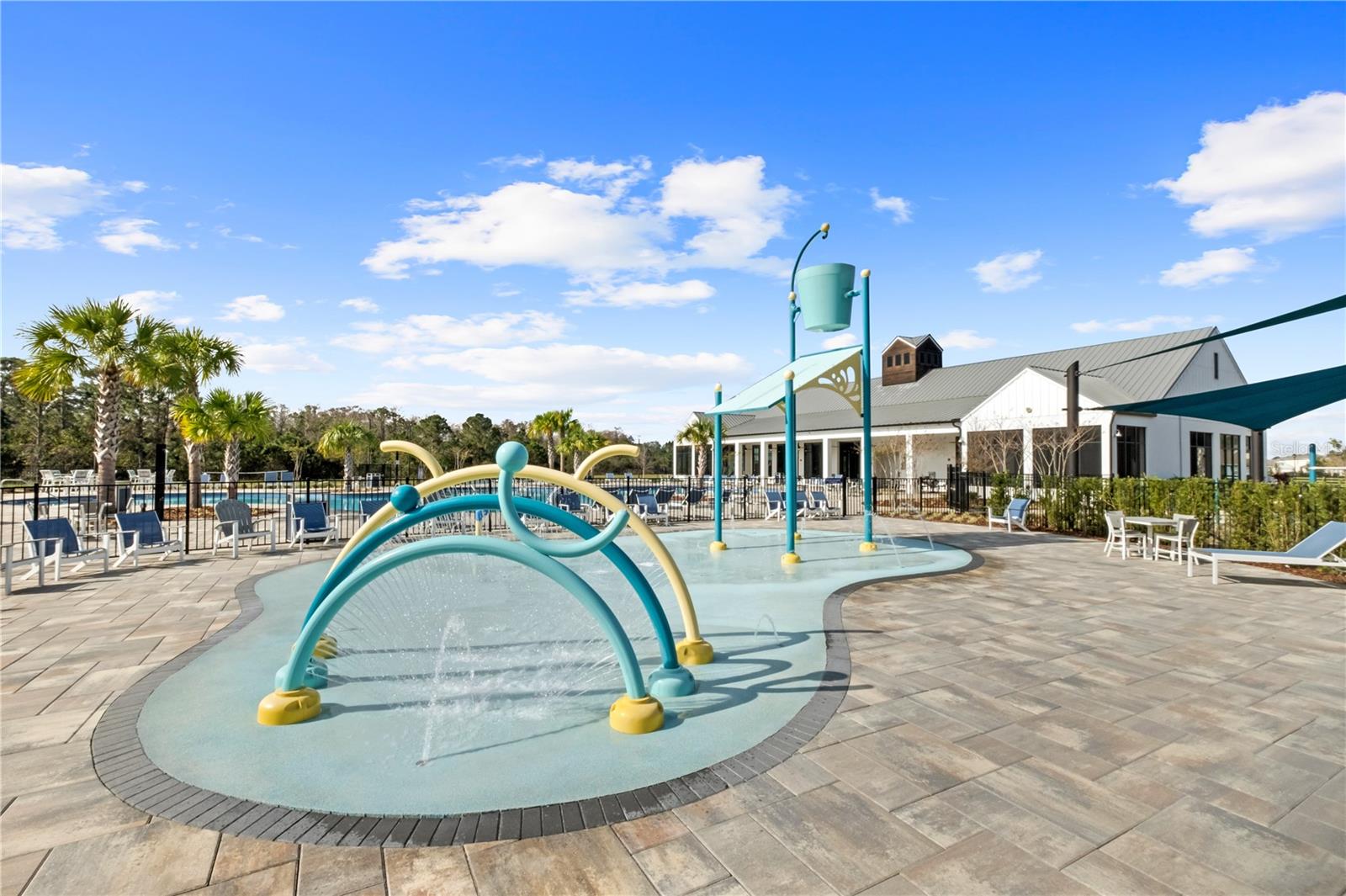 HARMONY WEST - Residential