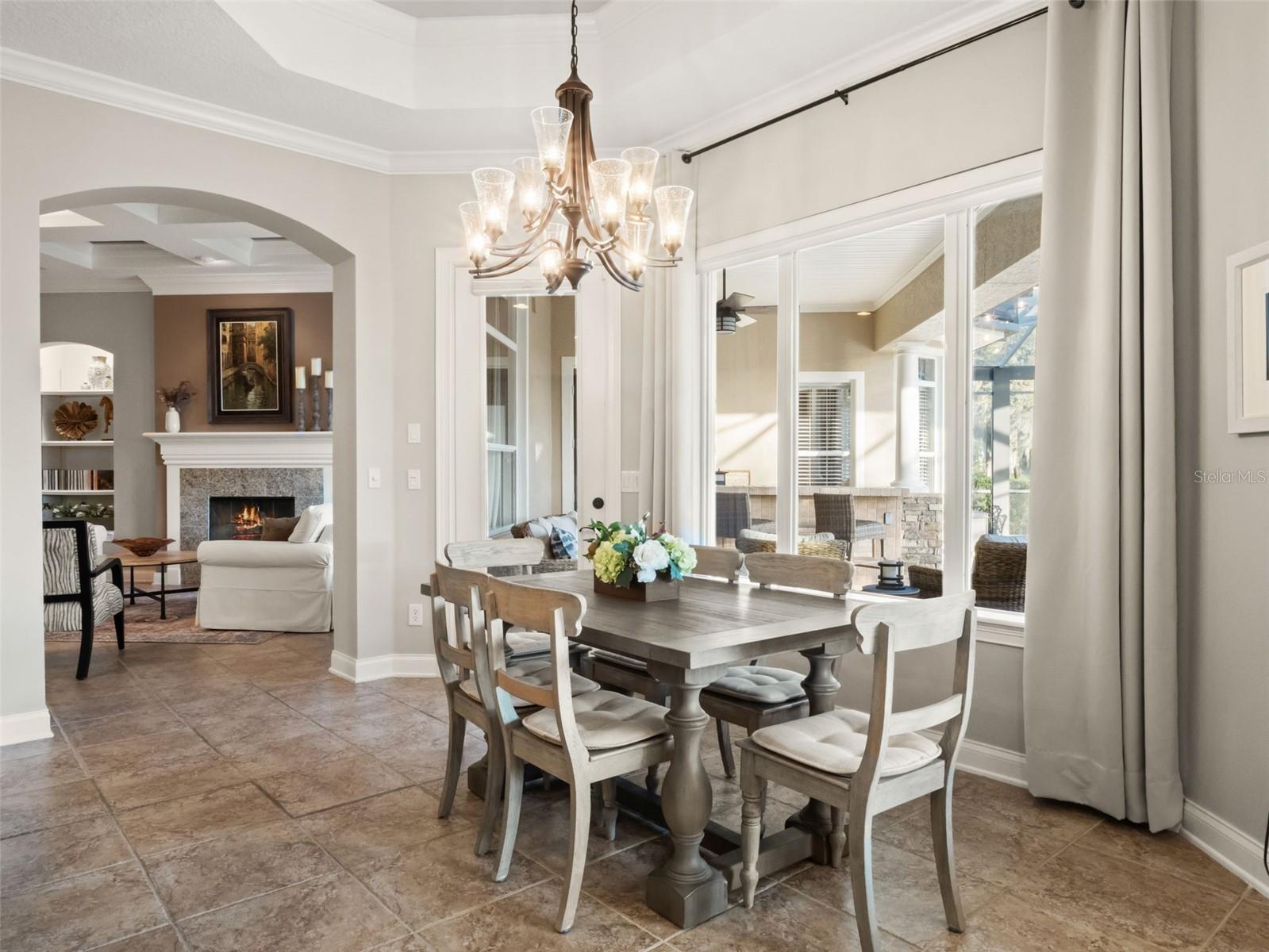 HEATHROW COUNTRY ESTATE - Residential