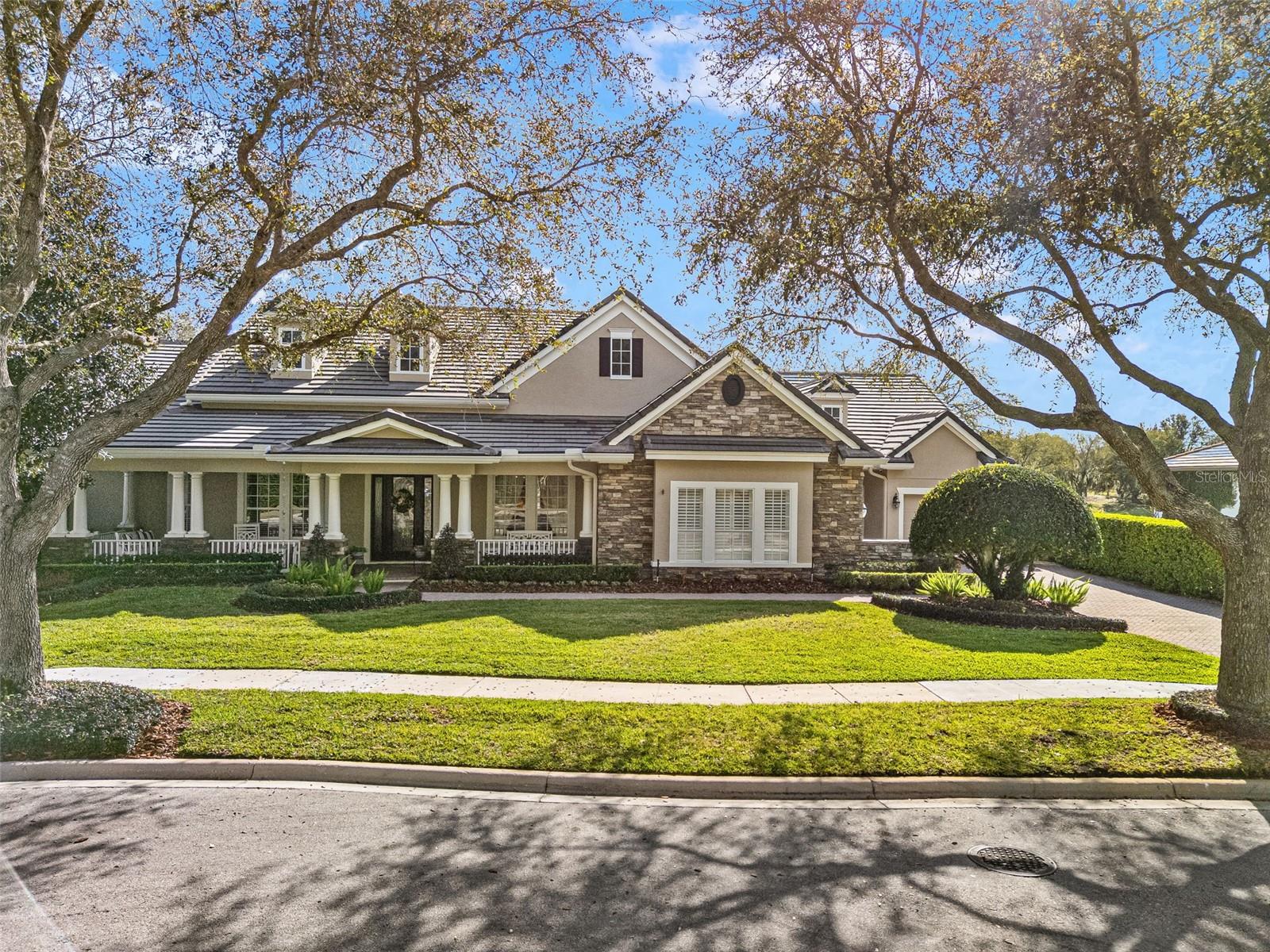 HEATHROW COUNTRY ESTATE - Residential