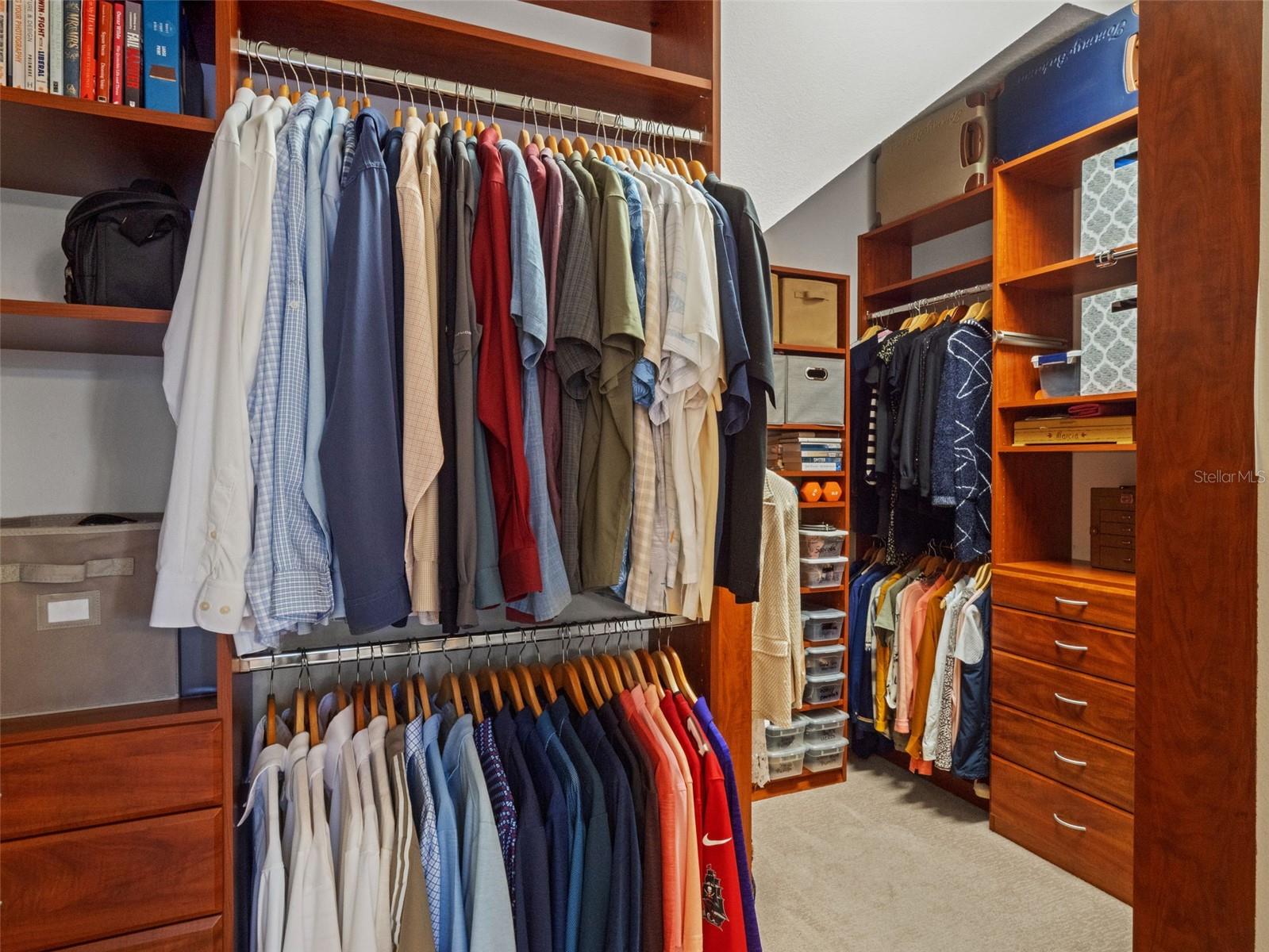 HEATHROW COUNTRY ESTATE - Residential