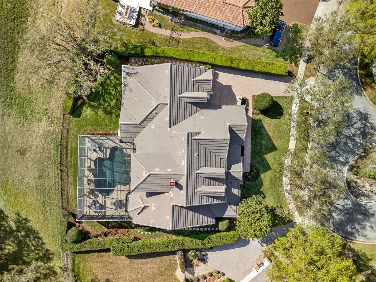 HEATHROW COUNTRY ESTATE - Residential