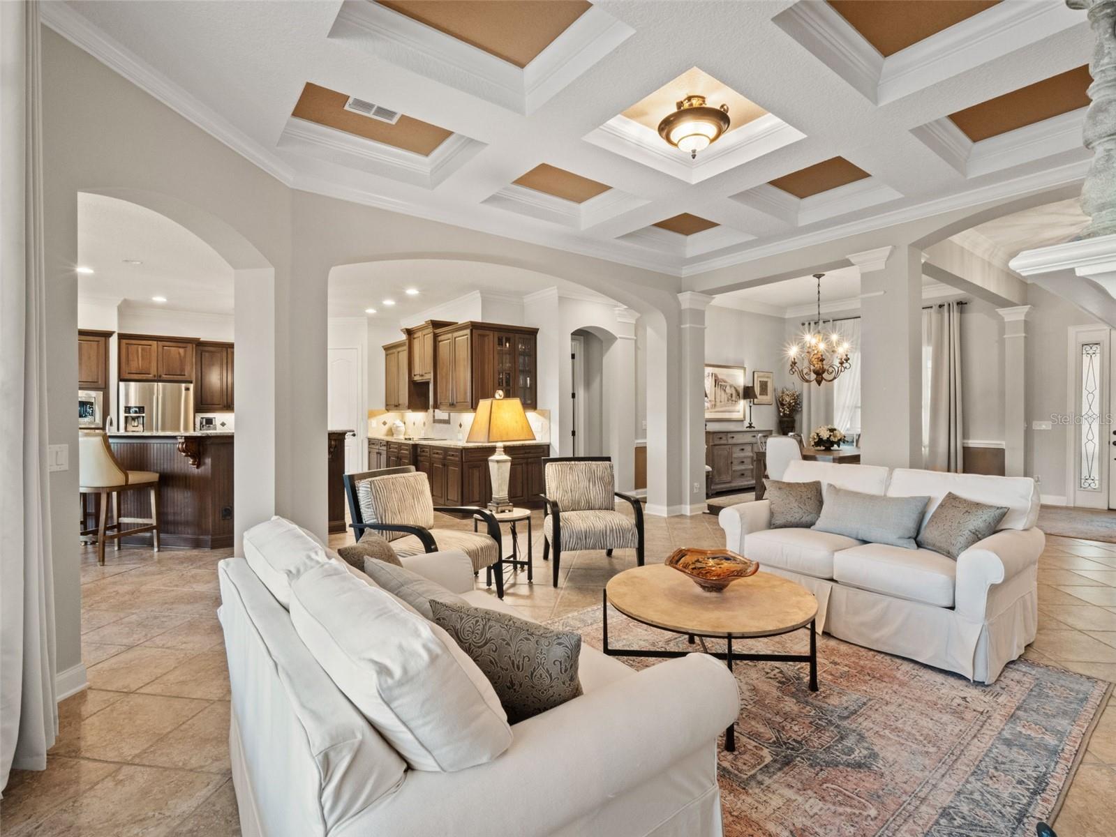 HEATHROW COUNTRY ESTATE - Residential