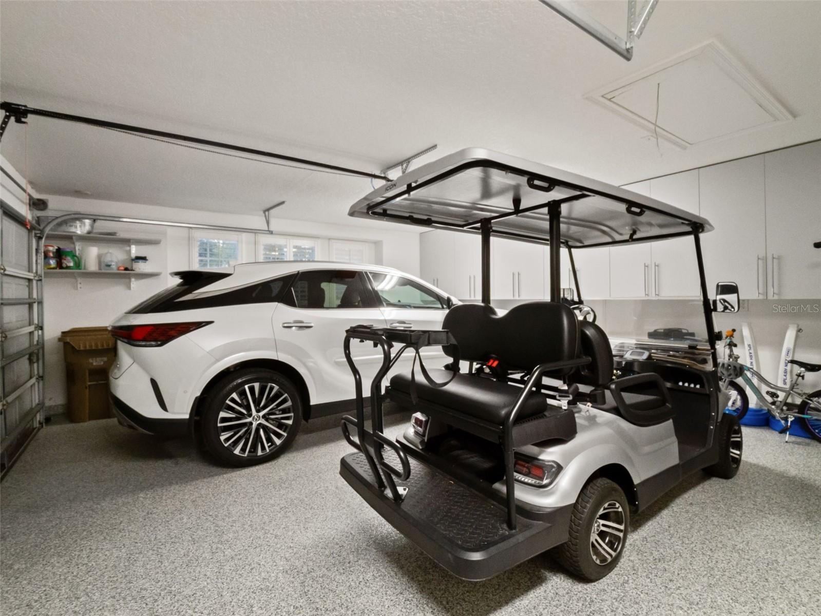 HEATHROW COUNTRY ESTATE - Residential