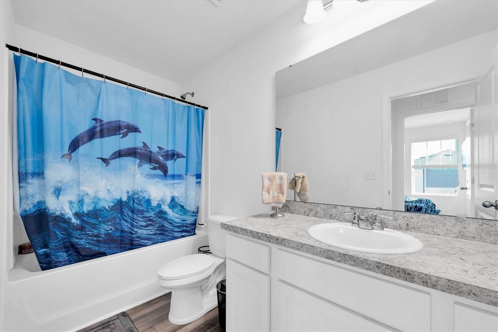 DUG CRK TWNHMS - Residential