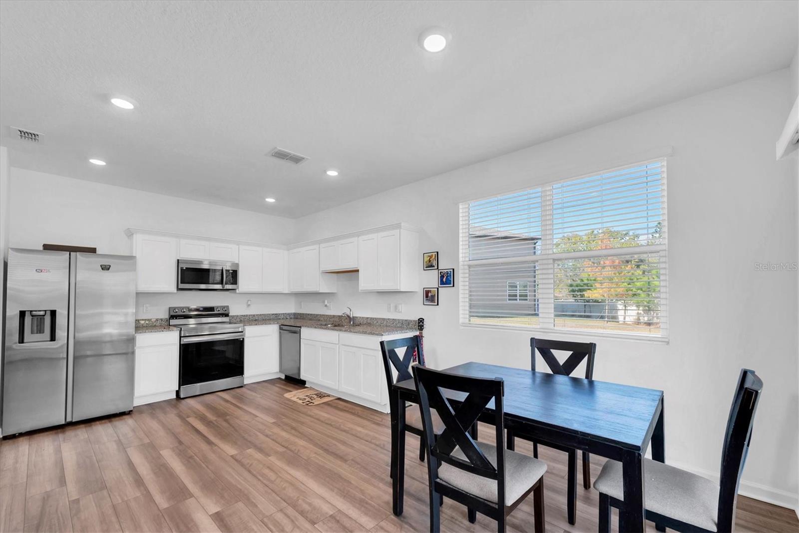 DUG CRK TWNHMS - Residential