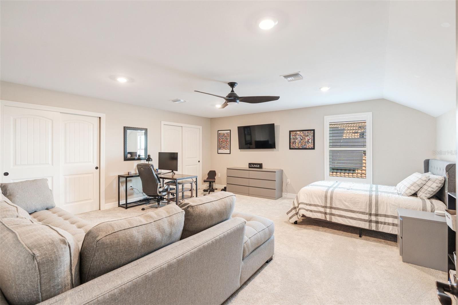 ISLANDWALK/THE WEST VLGS PH 8 - Residential