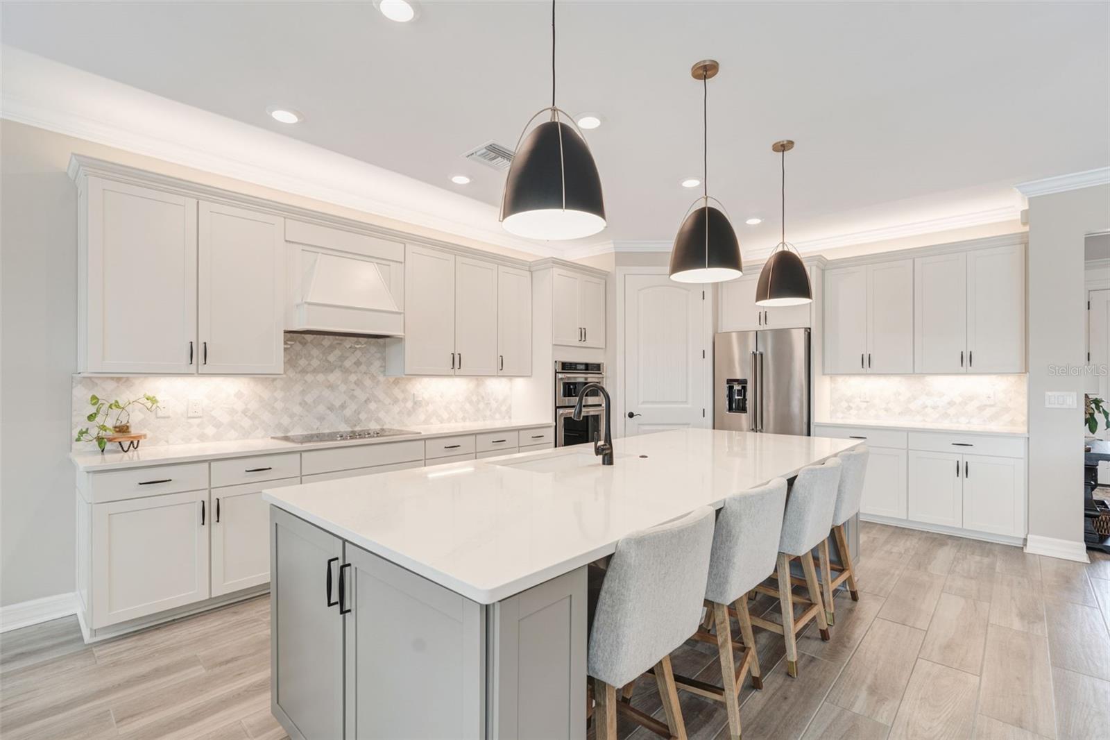 ISLANDWALK/THE WEST VLGS PH 8 - Residential