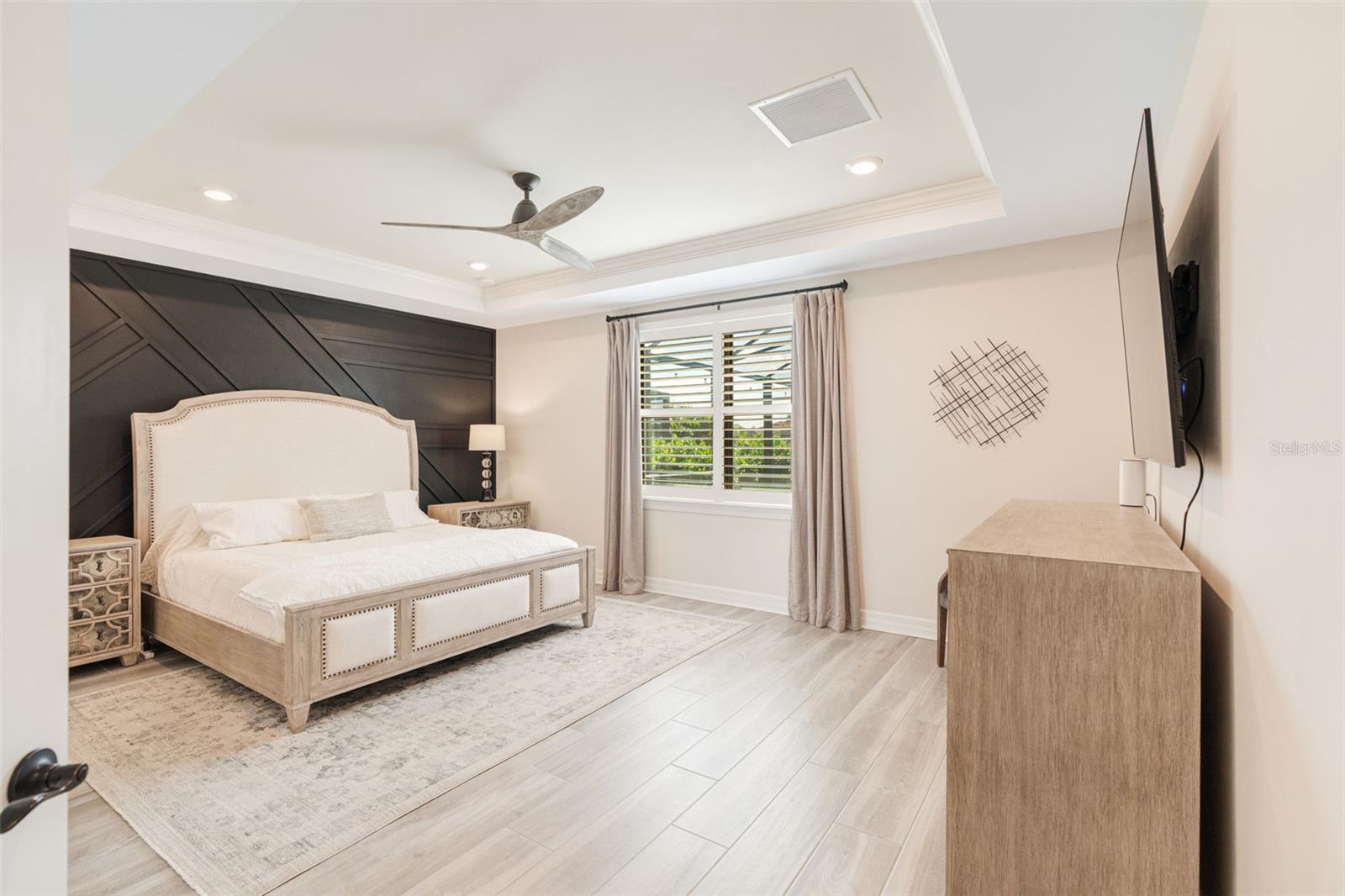 ISLANDWALK/THE WEST VLGS PH 8 - Residential