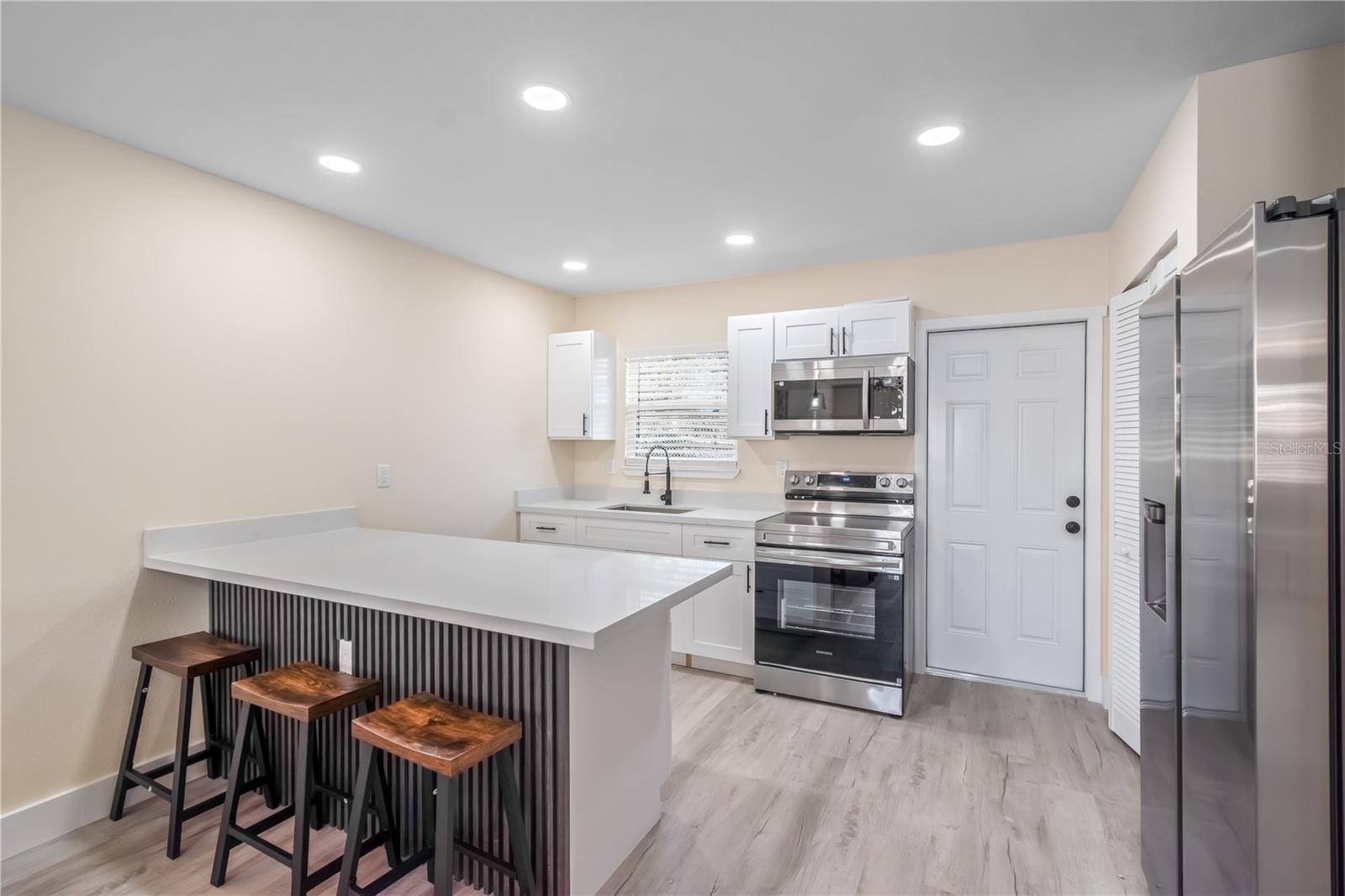 OCALA RDG UN 01 - Residential Income